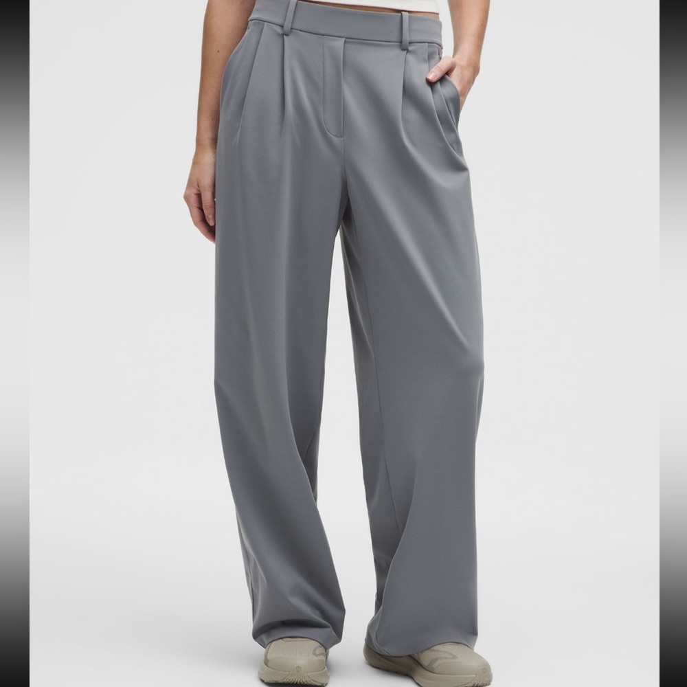NWT Lululemon Daydrift High Rise Trouser in Solar Grey